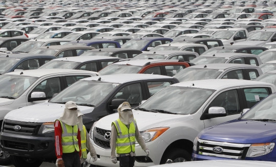 Le Laos supprime les taxes d'importation d'automobiles ảnh 1 Le Laos supprime les taxes d'importation d'automobiles ảnh 1
