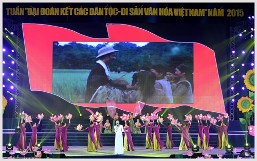 Ouverture de la semaine “Grande solidarité des ethnies – Patrimoine culturel du Vietnam" ảnh 2 Ouverture de la semaine “Grande solidarité des ethnies – Patrimoine culturel du Vietnam" ảnh 2