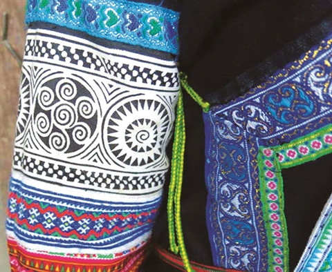 Des traits culturels originaux de l’ethnie Bô Y ảnh 3