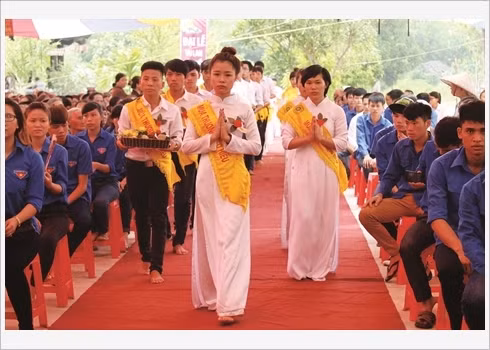 Précis des tenues traditionnelles des femmes Kinh ảnh 3