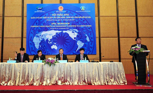 EAS 2015 : séminaire sur la gestion des risques liés aux changements climatiques ảnh 1 EAS 2015 : séminaire sur la gestion des risques liés aux changements climatiques ảnh 1