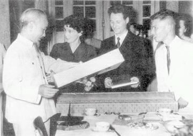 Mme Raymonde Dien, une grande amie du Vietnam, est décédée ảnh 3 Mme Raymonde Dien, une grande amie du Vietnam, est décédée ảnh 3