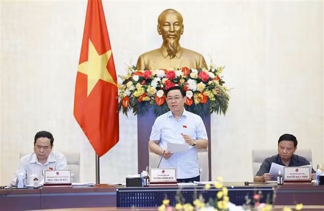 Réunion extraordinaire d’août du Comité permanent de l’AN ảnh 1