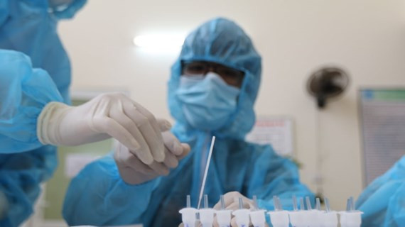 COVID-19: Hanoi lève l'avertissement au plus haut niveau, deux nouveaux cas suspectés à Hung Yen ảnh 1 COVID-19: Hanoi lève l'avertissement au plus haut niveau, deux nouveaux cas suspectés à Hung Yen ảnh 1