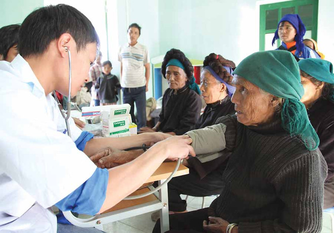 Assurance sociale: renforcement des soins de santé pour les personnes âgées ảnh 1 Assurance sociale: renforcement des soins de santé pour les personnes âgées ảnh 1