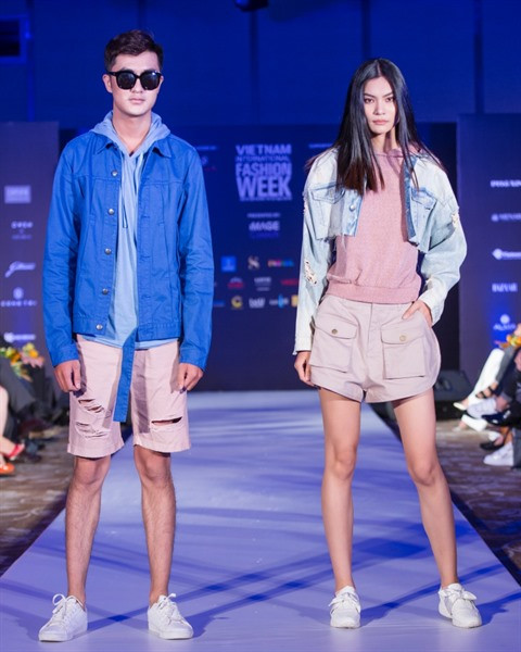 Bientôt la Semaine internationale de la mode printemps-été 2018 ảnh 1 Bientôt la Semaine internationale de la mode printemps-été 2018 ảnh 1