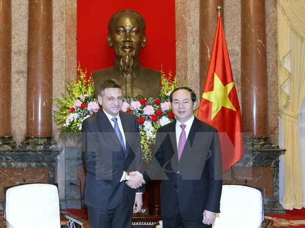 Le chef de l’Etat reçoit le directeur du Service de renseignement bulgare ảnh 1 Le chef de l’Etat reçoit le directeur du Service de renseignement bulgare ảnh 1