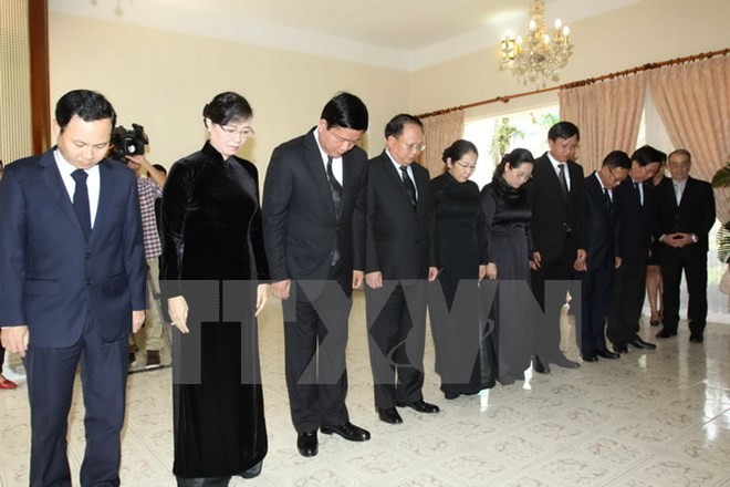 Au Vietnam, les hommages au leader cubain Fidel Castro affluent ảnh 3 Au Vietnam, les hommages au leader cubain Fidel Castro affluent ảnh 3