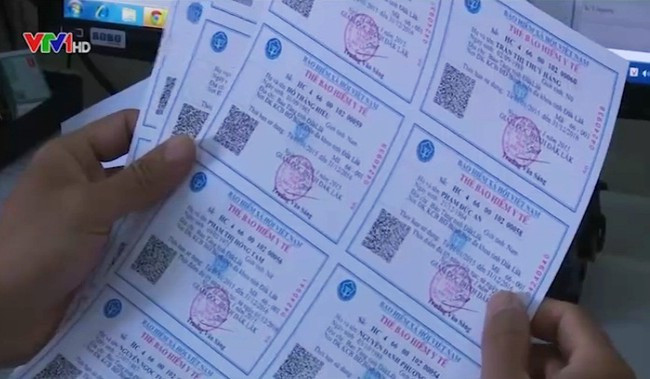 Hau Giang distribue des cartes d'assurance-santé aux victimes de l'agent orange ảnh 1 Hau Giang distribue des cartes d'assurance-santé aux victimes de l'agent orange ảnh 1