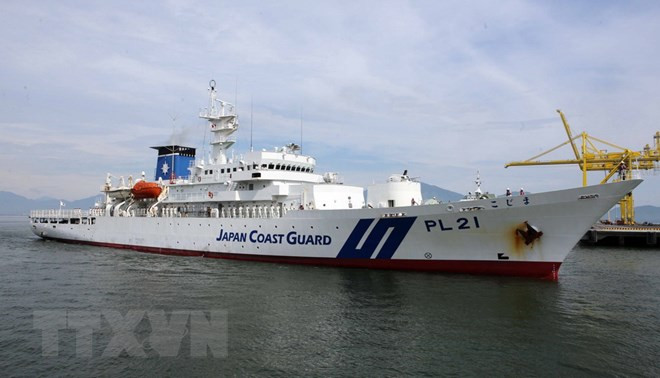Le navire-école de la garde-côte japonaise Kojima jette l'ancre à Da Nang ảnh 1 Le navire-école de la garde-côte japonaise Kojima jette l'ancre à Da Nang ảnh 1