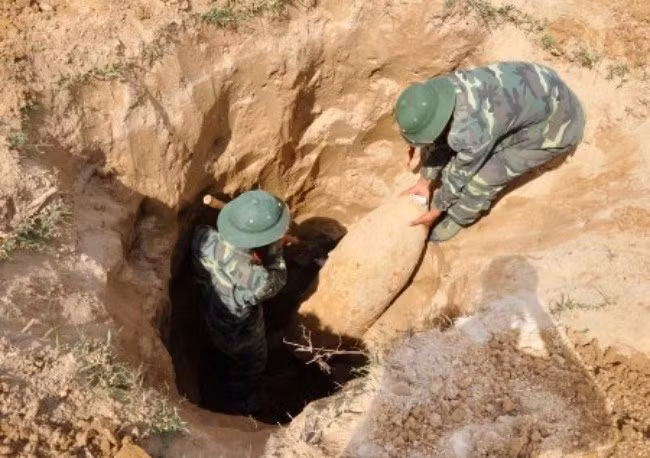 Aide internationale pour un projet de déminage à Quang Binh ảnh 1