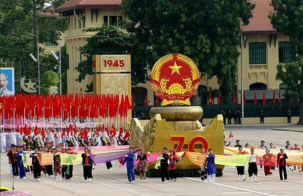 Le Vietnam célèbre en grande pompe sa 70e Fête nationale ảnh 3 Le Vietnam célèbre en grande pompe sa 70e Fête nationale ảnh 3
