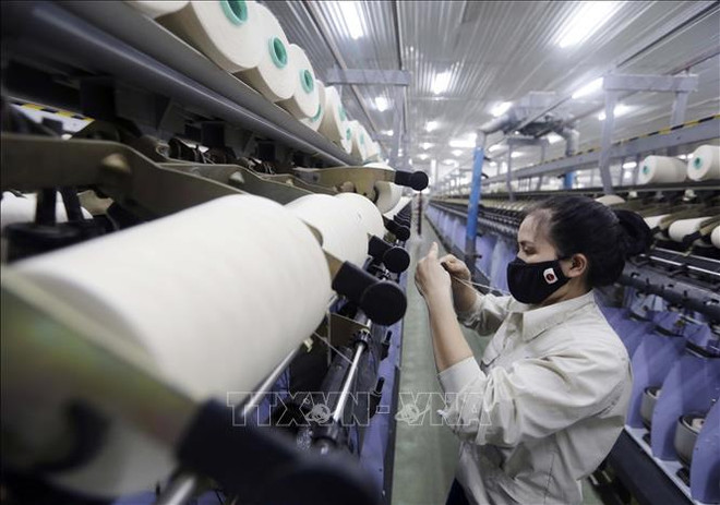 Média de Hong Kong (Chine) : l'économie du Vietnam connaît une croissance impressionnante ảnh 1