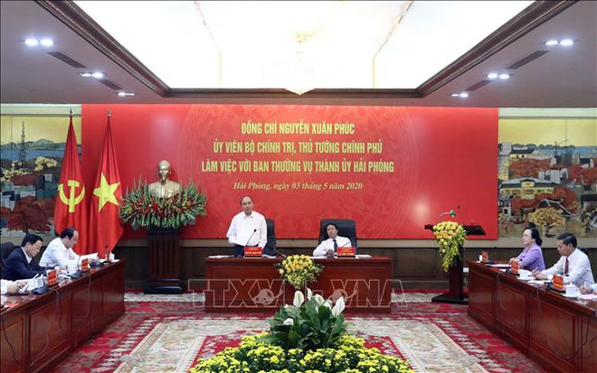 Nguyên Xuân Phuc rappelle la double mission aux autorités de Hai Phong ảnh 1 Nguyên Xuân Phuc rappelle la double mission aux autorités de Hai Phong ảnh 1