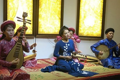 Intégration du chant de Huê dans l’enseignement scolaire ảnh 1 Intégration du chant de Huê dans l’enseignement scolaire ảnh 1