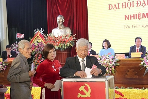S’appuyer sur le peuple pour sélectionner des cadres dotés à la fois de talent et d'éthique ảnh 1 S’appuyer sur le peuple pour sélectionner des cadres dotés à la fois de talent et d'éthique ảnh 1
