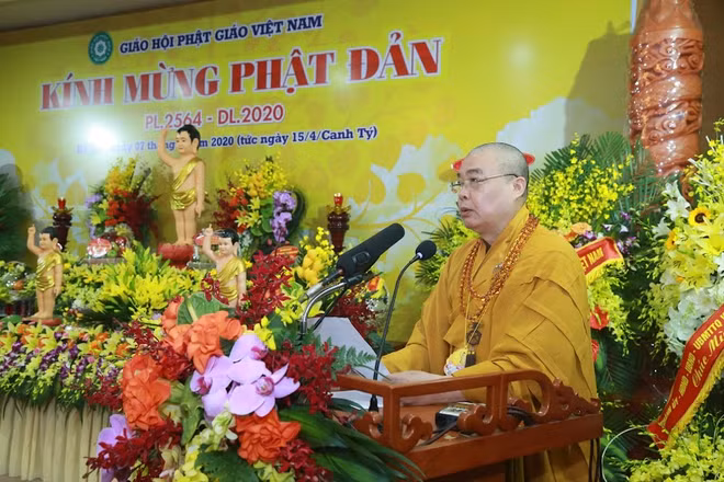 Le 2564e anniversaire de la naissance de Bouddha célébré à Hanoi ảnh 1