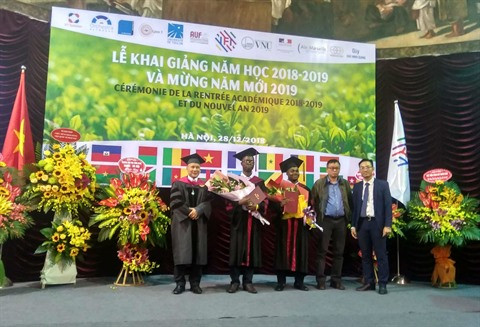 L’Institut francophone international accueille de nouveaux étudiants ảnh 2 L’Institut francophone international accueille de nouveaux étudiants ảnh 2