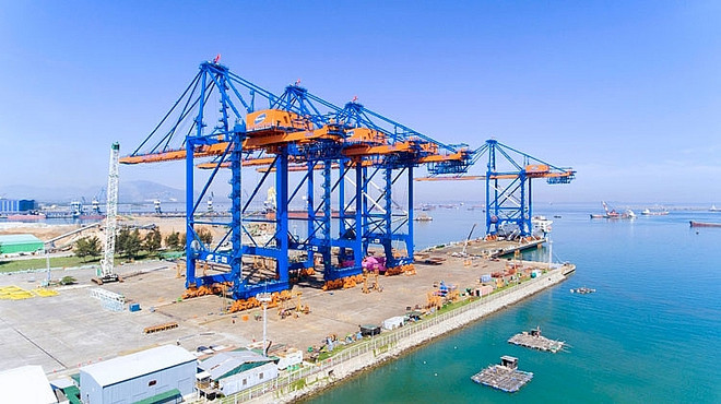 Doosan Vina livre deux grues STS au port international Gemalink à Ba Ria-Vung Tau ảnh 1 Doosan Vina livre deux grues STS au port international Gemalink à Ba Ria-Vung Tau ảnh 1