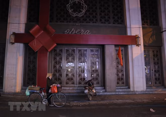 Hanoï suspend les services de karaoké, de discothèque et de bar ảnh 2