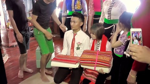 La coutume des Thai de défier son gendre ảnh 1 La coutume des Thai de défier son gendre ảnh 1