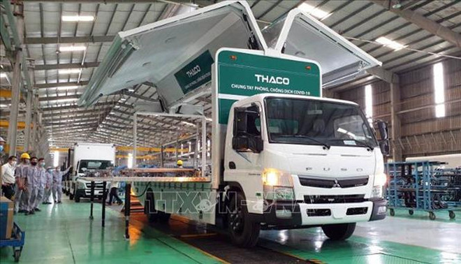 COVID-19 : Thaco fait don de camions spécialisés pour le transport des vaccins et la vaccination ảnh 1 COVID-19 : Thaco fait don de camions spécialisés pour le transport des vaccins et la vaccination ảnh 1