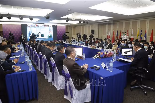 ASEAN: les ministres chargés de l'information discutent de la communauté numérique ảnh 1
