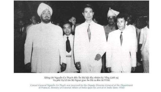 Publication du livre illustré «Le diplomate Nguyen Co Thach» ảnh 1 Publication du livre illustré «Le diplomate Nguyen Co Thach» ảnh 1