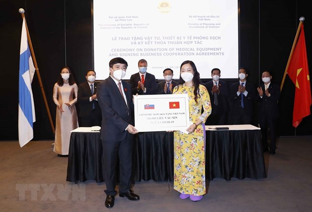 Le président de l'AN Vuong Dinh Hue poursuit ses activités en Finlande ảnh 2 Le président de l'AN Vuong Dinh Hue poursuit ses activités en Finlande ảnh 2