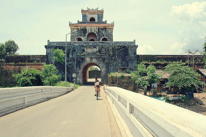 A la découverte de la beauté des portes de l’ancienne cité impériale de Huê ảnh 3