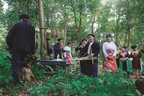 Le culte des H'mông dédié au Génie de la forêt ảnh 1 Le culte des H'mông dédié au Génie de la forêt ảnh 1