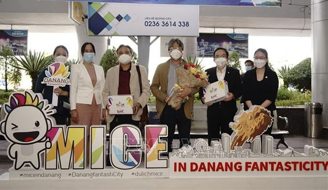 Da Nang accueille les 500 premiers touristes MICE ảnh 1 Da Nang accueille les 500 premiers touristes MICE ảnh 1