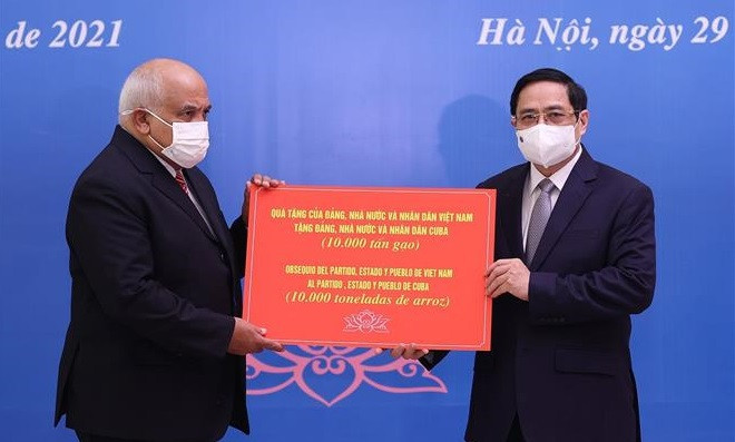 Le Premier ministre Pham Minh Chinh reçoit l'ambassadeur de Cuba ảnh 2 Le Premier ministre Pham Minh Chinh reçoit l'ambassadeur de Cuba ảnh 2