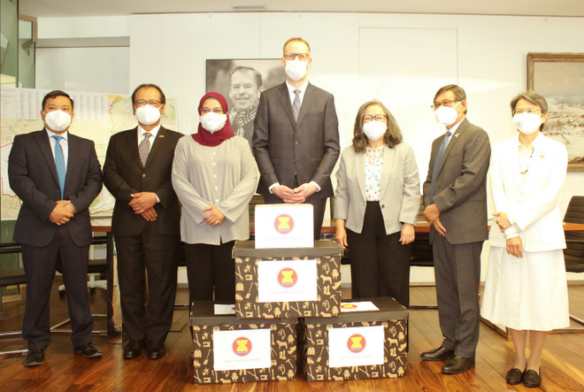 L'ASEAN soutient la République tchèque dans son combat contre le COVID-19 ảnh 1