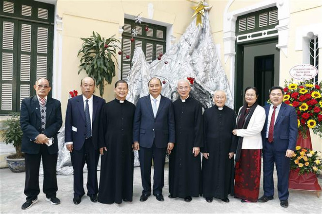 Le président Nguyen Xuan Phuc formule ses vœux de Noël aux catholiques ảnh 1 Le président Nguyen Xuan Phuc formule ses vœux de Noël aux catholiques ảnh 1