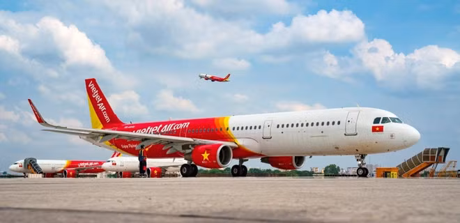 Vietjet Air reprendra sept liaisons domestiques le 10 octobre ảnh 1