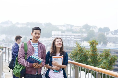 Une professeure encourage la venue d’étudiants étrangers ảnh 3 Une professeure encourage la venue d’étudiants étrangers ảnh 3