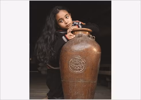 La jarre dans la vie des Ê dê ảnh 1