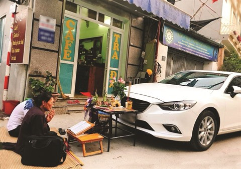 Le culte du véhicule chez les chauffeurs pendant le Têt ảnh 1 Le culte du véhicule chez les chauffeurs pendant le Têt ảnh 1