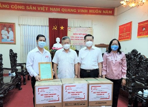 Central Retail fait don de 6.000 kits d’auto-test COVID-19 à la ville de Cân Tho ảnh 1 Central Retail fait don de 6.000 kits d’auto-test COVID-19 à la ville de Cân Tho ảnh 1