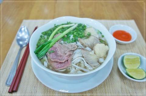 Trois plats vietnamiens figurent dans le top 100 célèbres plats du monde ảnh 1 Trois plats vietnamiens figurent dans le top 100 célèbres plats du monde ảnh 1