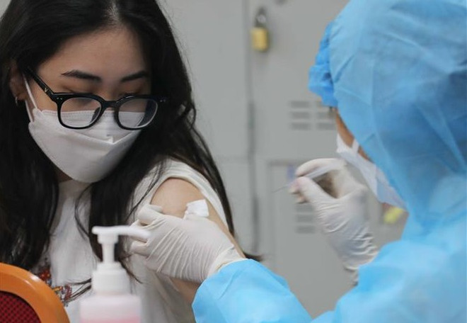 L'OMS s'engage à accompagner le Vietnam dans la période de « vivre en sécurité avec le COVID-19 » ảnh 2