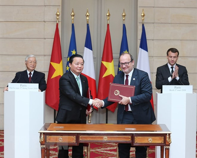 Le leader du PCV et le président français affirment une nouvelle dynamique aux liens ảnh 1 Le leader du PCV et le président français affirment une nouvelle dynamique aux liens ảnh 1