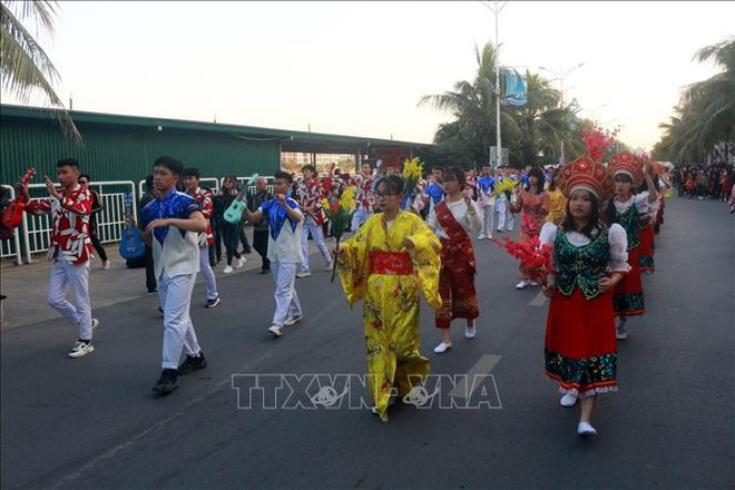 Le premier Carnaval d'hiver à Quang Ninh ảnh 4