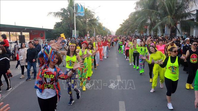 Le premier Carnaval d'hiver à Quang Ninh ảnh 3