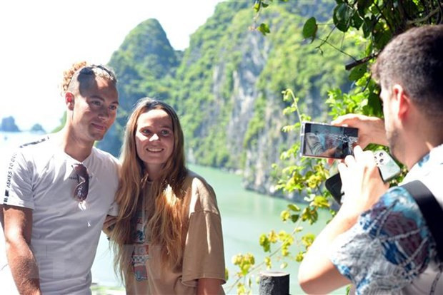 Nécessité d'une politique de visa plus ouverte pour attirer les touristes étrangers ảnh 2 Nécessité d'une politique de visa plus ouverte pour attirer les touristes étrangers ảnh 2