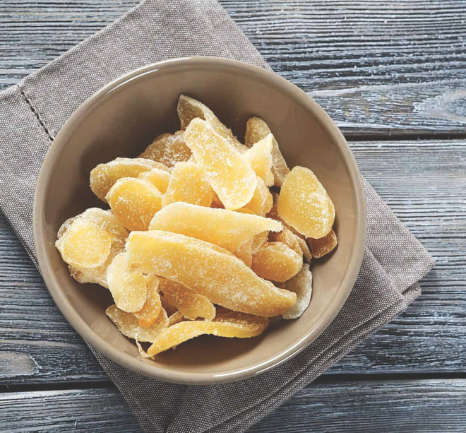 Le gingembre confit est apprécié pour sa saveur distinctive. Photo : CTV/CVN Le gingembre confit est apprécié pour sa saveur distinctive. Photo : CTV/CVN