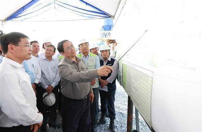 Le PM au lancement des activités de l’année du Chat du port de Tân Cang - Cat Lai ảnh 3 Le PM au lancement des activités de l’année du Chat du port de Tân Cang - Cat Lai ảnh 3