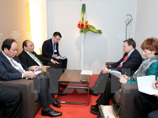 Activités du Premier ministre Nguyên Xuân Phuc à Davos ảnh 2 Activités du Premier ministre Nguyên Xuân Phuc à Davos ảnh 2