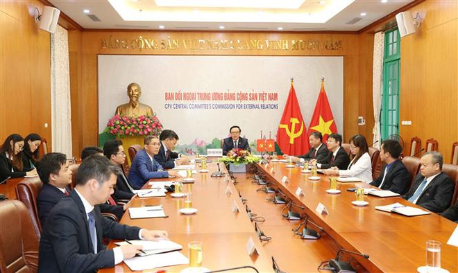 Des responsables du PCV et PPRL s'entretiennent en ligne ảnh 1